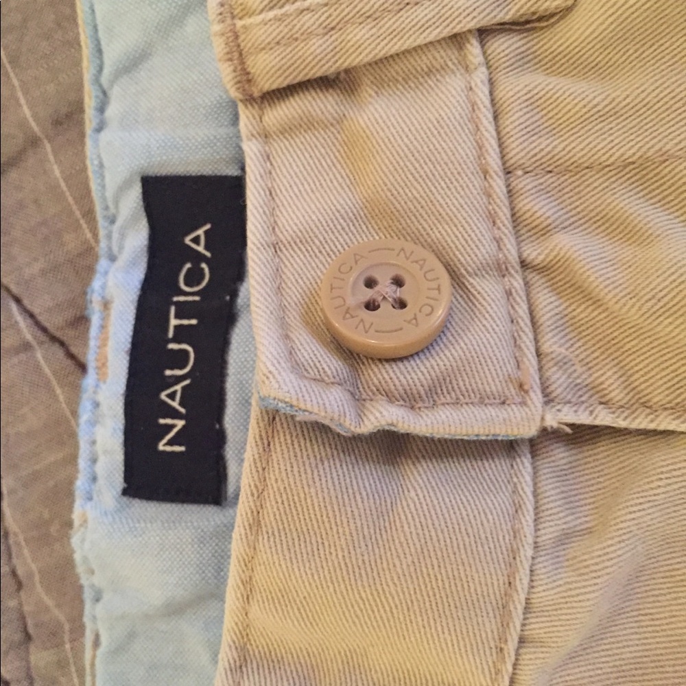 Shorts - Picture 4 of 5